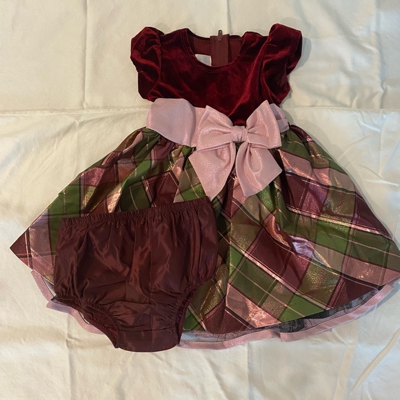 Toddler girl’s dress. 18 Mo. Iris & Ivy (dress and bloomer). - Picture 4 of 12